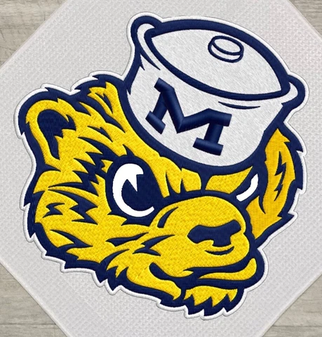 Michigan Wolverines Magnetic Golf Towel, 15x15, with carabiner, White Cover