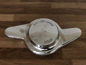 MG MGB GT / ROADSTER 62-65 WIRE WHEEL SPINNER RIGHT SIDE 12 TPI -EMPIRE CC PARTS - Picture 1 of 15