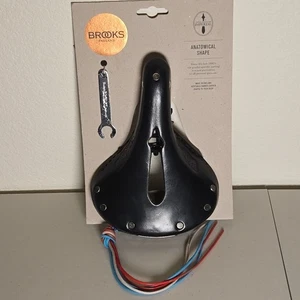 Sella bici Brooks England B17 in pelle intagliata iconica tagliata nera nuova - Foto 1 di 10