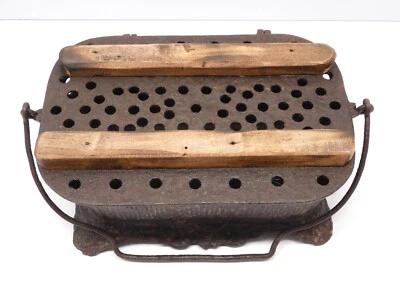 -CHAUFFERETTE ANCIENNE en FONTE & BOIS petit Chauffage Pieds jus de GRENIER  D - Photo 1/4