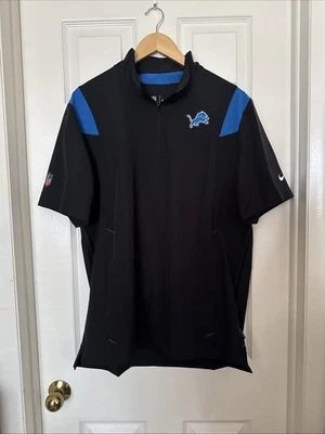 Nike Men’s Large Detroit Lions On Field Team Issued Short Sleeve Coaches Jacket - Image 1 of 4