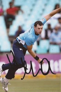NEW ZEALAND & AUCKLAND ACES: KYLE MILLS SIGNED 6x4 ACTION PHOTO+COA - Picture 1 of 1