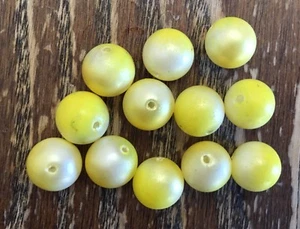 Vintage Old Yellow Tonal Matte & Pearlized Coated Lucite Round Bead Lot - Picture 1 of 3