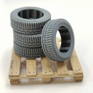 4 Pneus en résine pour maquette 1/24 1/18 (Michelin BR81 Neige) - Picture 1 of 5
