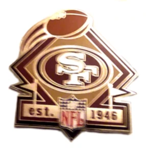 49ers Pins RARO 2004 San Francisco 49ers Pin Est 1946 Hm Placa NFL Pin de Fútbol Americano - Imagen 1 de 3