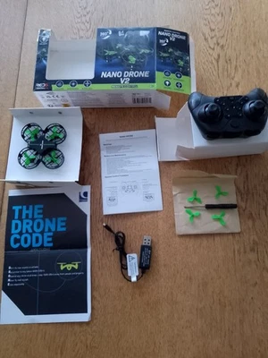 RED 5, REMOTE CONTROLED, FOUR BLADE, NANO DRONE, V2 - Image 1 of 4