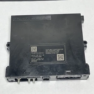 Unidad de módulo de control telemático Acura RDX Denso - Imagen 1 de 8