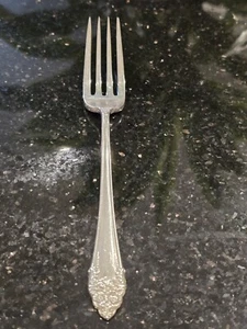 Reed Barton Silver Dinner Fork Fragrance Pattern - Picture 1 of 5