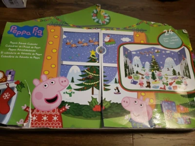 Calendario de Adviento Peppa Pig 2022 24 piezas nuevo paquete rasgado Foto 1 de 3