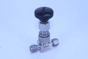 SWAGELOK SS-31RS6MM Ventil - Bild 1 von 3