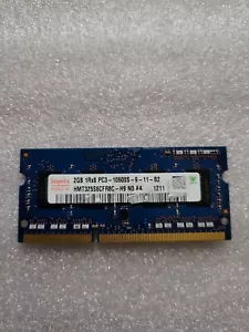 SK Hynix DDR3 2GB 1333 MHz RAM PC3-10600S 240-Pin HMT325S6CFR8C-H9 - Picture 1 of 3