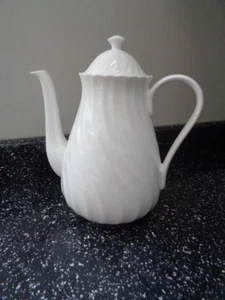 WEDGWOOD CANDLELIGHT COFFEE POT - Picture 1 of 6