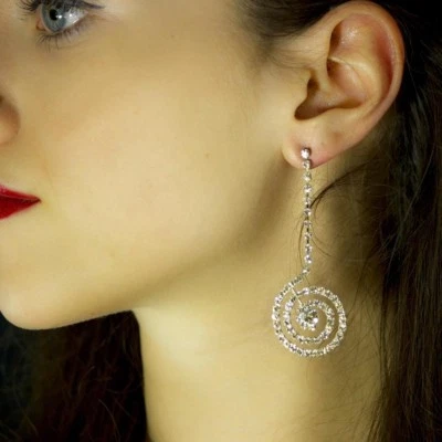 Pendientes colgantes de novia de boda con forma circular de plata con estrás  Foto 1 de 4