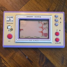 Nintendo Snoopy Tennis Peanuts Gang Handheld Electronic Game SP-30 1982