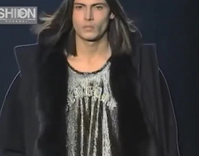 Camisa sin mangas Gianni Versace F/W 1999 negra orotón malla metálica y cristal IT 48 Foto 1 de 4