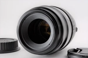 Canon EF 100mm f/2.8 Macro non-USM Lens from Japan [Near Mint] - Picture 1 of 6