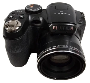 FujiFilm FinePix S2950 Black 14MP Digital Bridge Camera 18x Optical Zoom 3" LCD - Picture 1 of 17