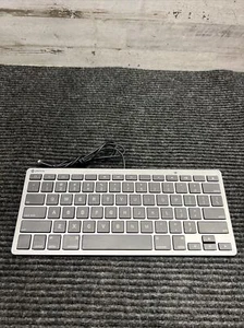 Griffin Wired Keyboard for iOS with Lightning Connector MOD-38326 iPhone iPad - Picture 1 of 7