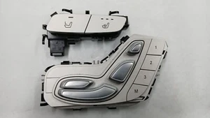 MERCEDES W213 E300 FRONT RIGHT SEAT MEMORY ADJUSTMENT SWITCH A2139059803 #2675 - Picture 1 of 4