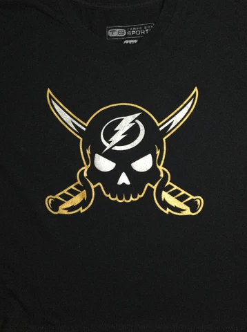Tampa Bay Lightning Gasparilla T-shirt Woman’s Large Crop Top Black Cover