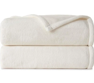 CASUAL LIVING Full/Queen Fleece Blanket Fluffy Soft Warm, Ivory NWOT - Image 1 of 4