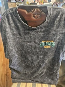 Mickey's Not So Scary Halloween Party Glow In Dark Disney World Sz Men’s XL  - Picture 1 of 3