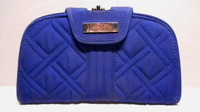 Vera Bradley Acolchado Doble Kisslock A Presión Azul Organizador Billetera Bolso sin asas Usado en Excelente Condición Foto 1 de 4