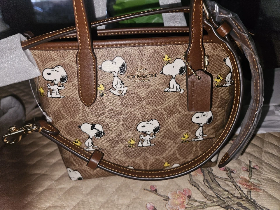 COACH CBS83 Peanuts City Mini Tote Bag Signature Coated Canvas Snoopy Outlet