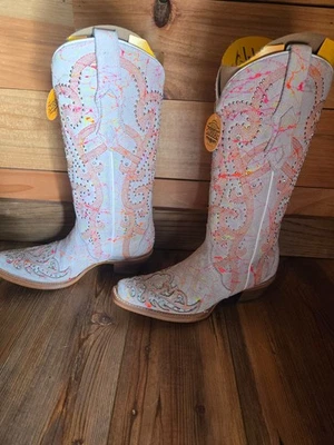 NUEVAS Botas Corral Talla 7 Para Mujer Bordadas Tachonadas Multicolor Bota Western Foto 1 de 4
