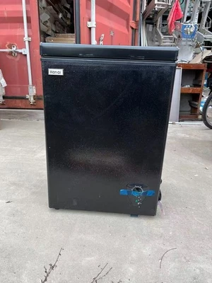 [Abollado] Congelador de pecho WANAI pequeño congelador profundo negro 3,5 pies cúbicos independiente Foto 1 de 4