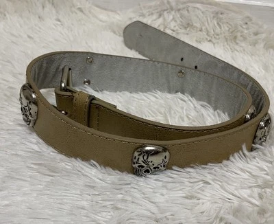 Cinturón medallón calavera 3D tachonado M/L beige cuero tostado gótico emo grunge Foto 1 de 4