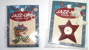 2 JAZZ UP BEAR SCARF RED STAR DECORATIONS for CRAFTS - Picture 1 of 3