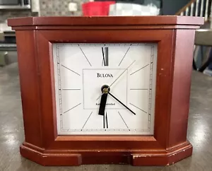Orologio a cappotto BULOVA. Funzionante a batteria. Testato. Ottime condizioni - Foto 1 di 11