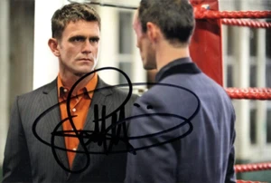 EASTENDERS: SCOTT MASLEN 'JACK BRANNING' SIGNED 6x4 ACTION PHOTO+COA - Picture 1 of 1