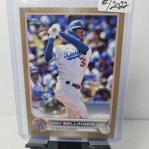 2022 Topps Baseball Cody Bellinger #/2022 Gold Short Print Parallel. 443 - Picture 1 of 2