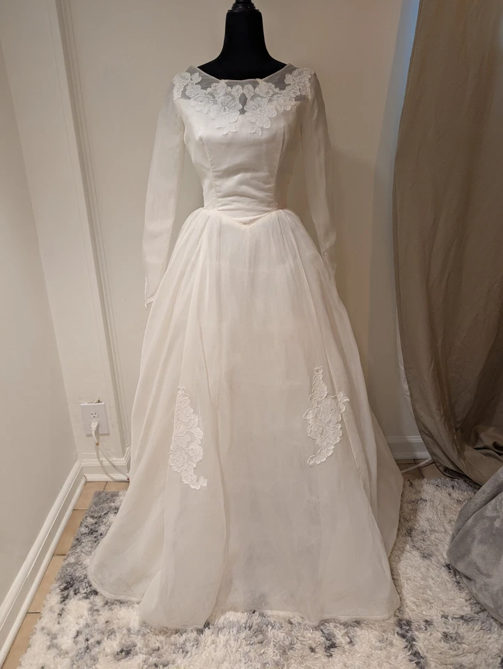 Vestido de novia vintage de tul de encaje blanco sin marca de los años 50 falda interior con cremallera trasera  Foto 1 de 4