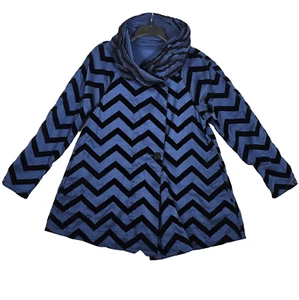 Mycra Pac Now Donatella 0-P Reversible Raincoat Blue & Black Chevron Accordian - Picture 1 of 9