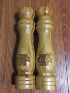 2" Durchmesser x 8" hoch Marine Lasergraviert Bambus Salz & Pfefferstreuer Set - Bild 1 von 4