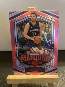 Luka Doncic 2021-22 Panini - Chronicles Marquee #356 Pink Parallel Mavericks SP - Bild 1 von 2