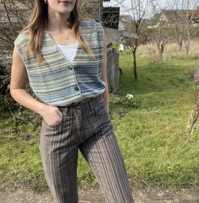 Vintage Size L 12-16 Grey Blue Patterned Knit Vest Sedor - Image 1 of 4