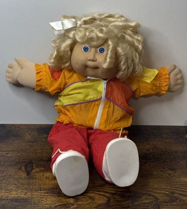 Muñeca Coleco Cabbage Patch Cornsilk Kid 1986 HM 12 traje #516 rizos rubios OK - Imagen 1 de 20