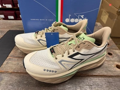 Zapatos para correr Diadora Atomo V7000 para hombre hechos en Italia EE. UU. 10,5 $245 Foto 1 de 4