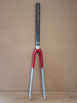 Wheeler Custom Carbon Road Fork 28" – 1 1/8" (30 cm) For Caliper Brakes New - Image 1 of 4