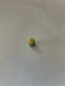 Behringer Eurodesk Knob Yellow (Light) MX Series and Other - Picture 1 of 2