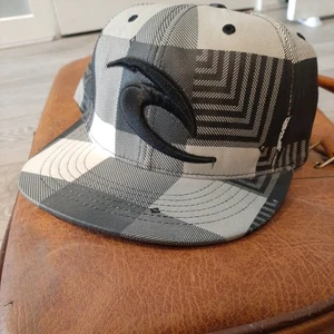 Gorra Rip Curl para hombre Flexfit Curve Peak negra Tepan - Imagen 1 de 5