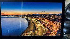 Apple thunderbolt display 27 Inch With USB C Adapter - Picture 1 of 5