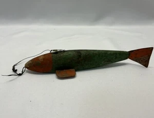Vintage Minnesota Ice Spearing Fishing Folk Art Wood Body & Metal Fin Decoy - Picture 1 of 10