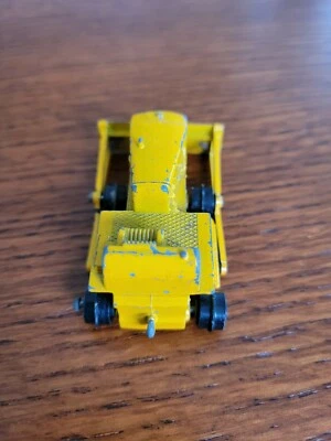 Matchbox Lesney Bulldozer Caterpillar Tractor #18 - Image 1 of 4