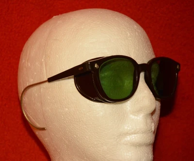 Gafas de sol de seguridad ópticas americanas vintage de los años 50 lentes verdes EE. UU. Foto 1 de 4
