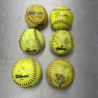 Lote de 6 - 2 Valores, 2 Wilson, 1 Punto Dorado, 1 Dudley Softballs Cuero USADO Foto 1 de 4